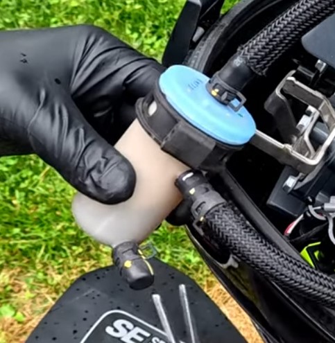 Φίλτρο Βενζίνης Suzuki Marine DF9.9–DF100 | Γνήσιο OEM Ανταλλακτικό - Image 5